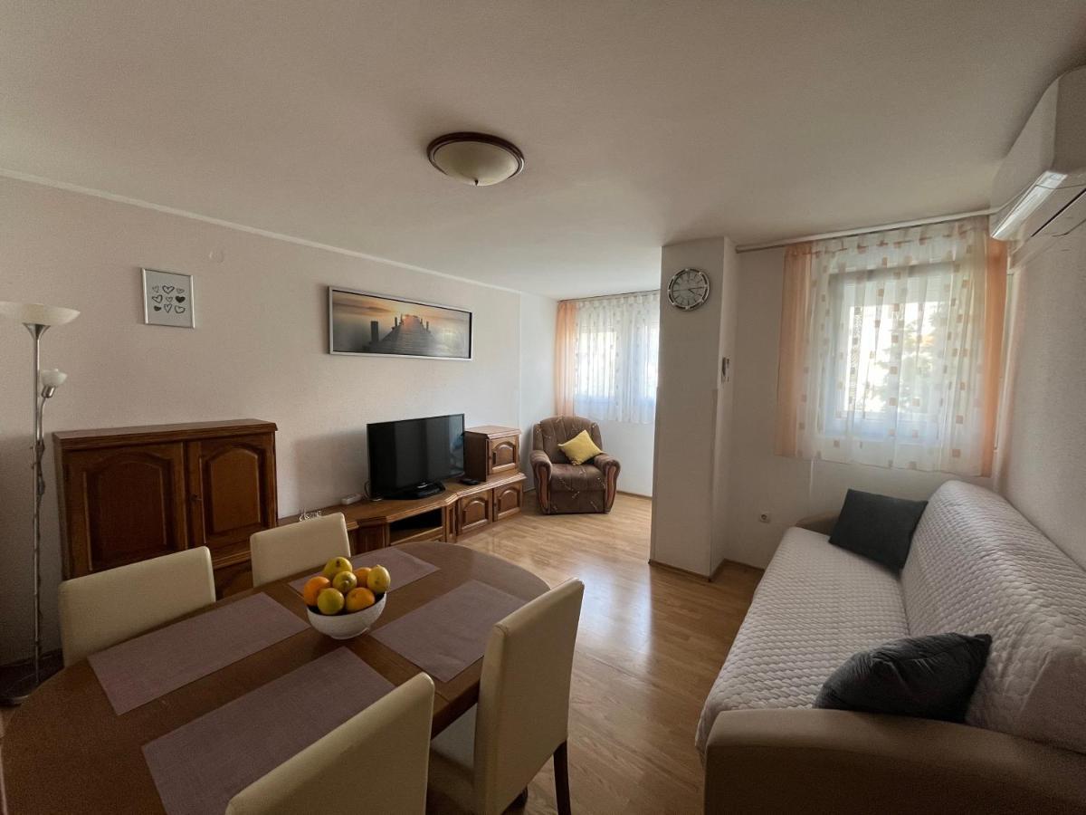 Apartman Spahija Szybenik Zewnętrze zdjęcie